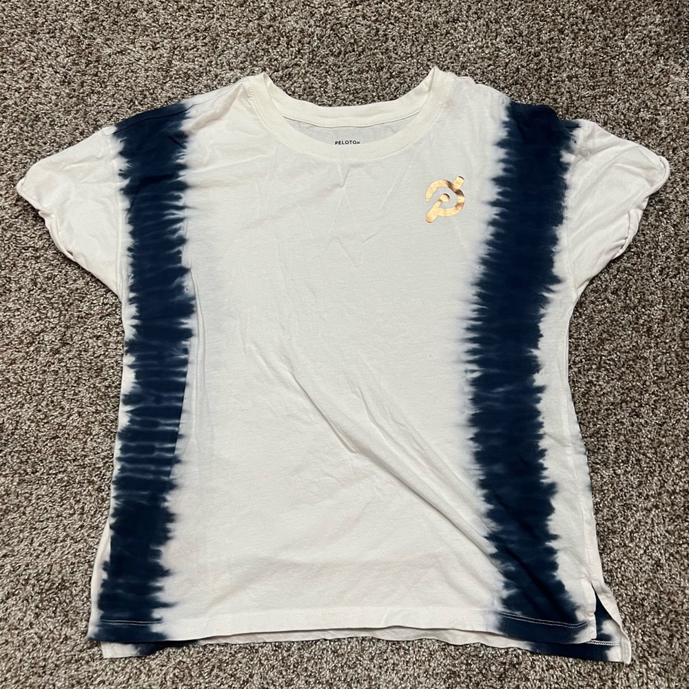 Peloton Women's Short Sleeve Tie-Dye Tee in White and Navy